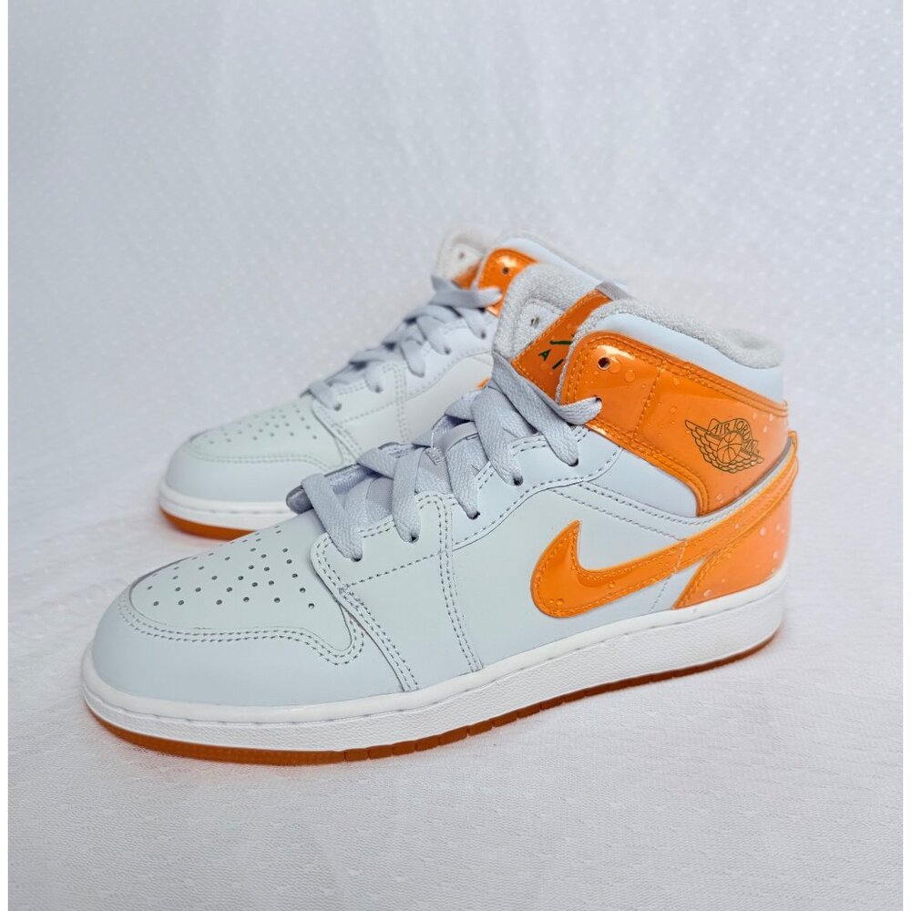 Air Jordan 1 Mid SE Gatorade Pack GS FN9053-018 Football Grey/Orange 5.5Y - Picture 2 of 6